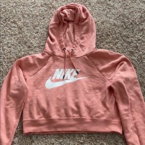 nike cropped sweatshirt